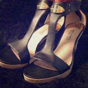Michael kors leather wedges HOTT size 7 1/2